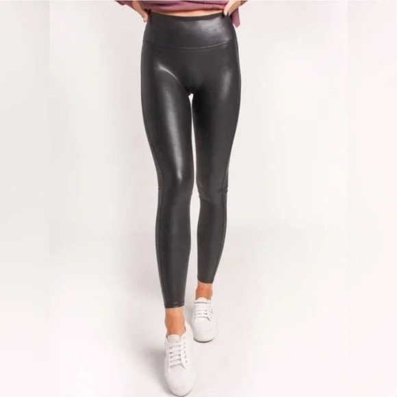 SPANX Pants - Spanx Faux Leather Leggings Size S Petite Pull On
